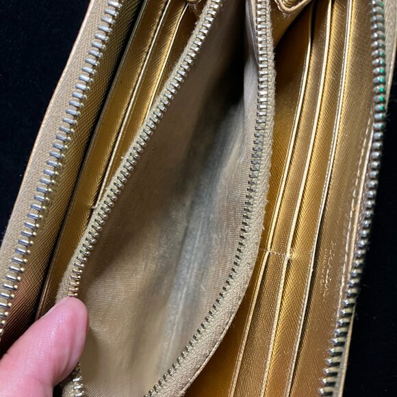 LOW START Rare Gold Prada Wallet - Picture 5 of 9